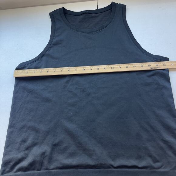 Lululemon Women SZ 12 Swiftly Breathe Relaxed Muscle Tank Top Black Breathable - Picture 4 of 7